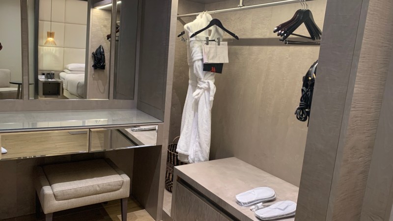 Walk in closet