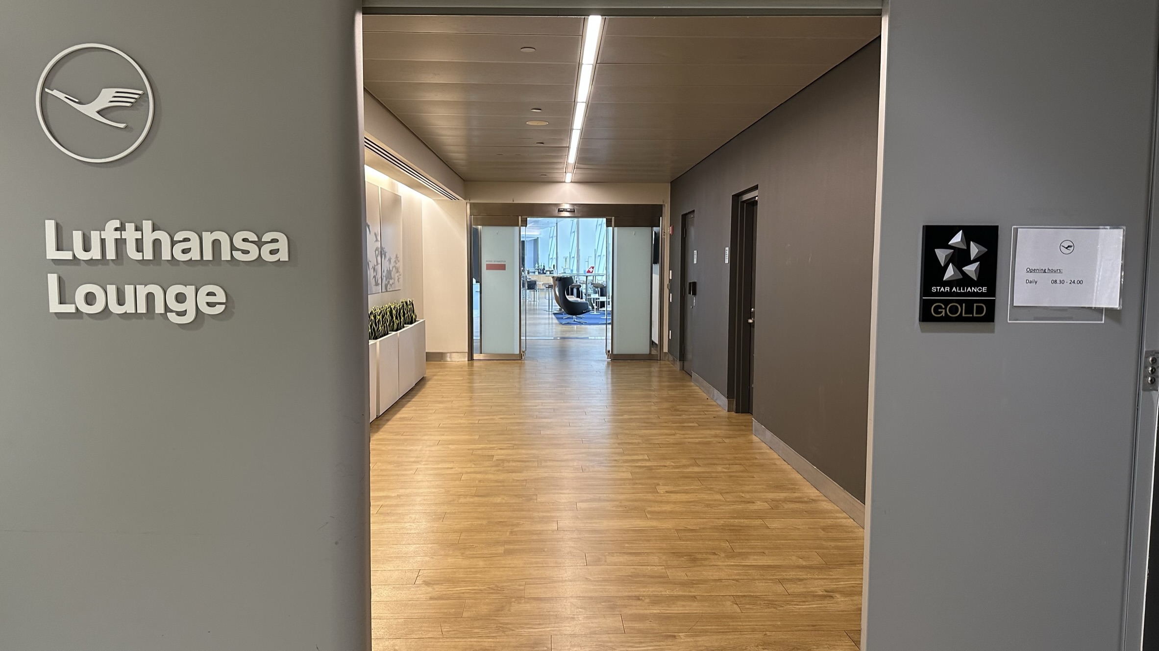 Lufthansa Lounge JFK