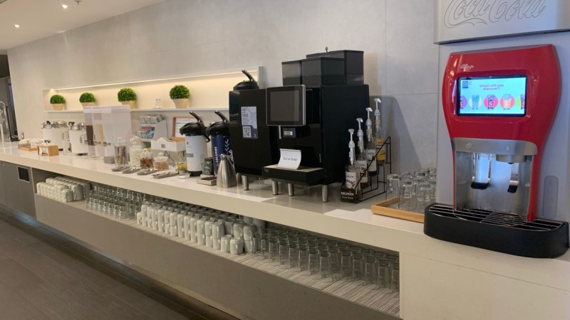 Self-serve beverage machines