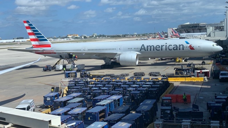 American Airlines Boeing 777