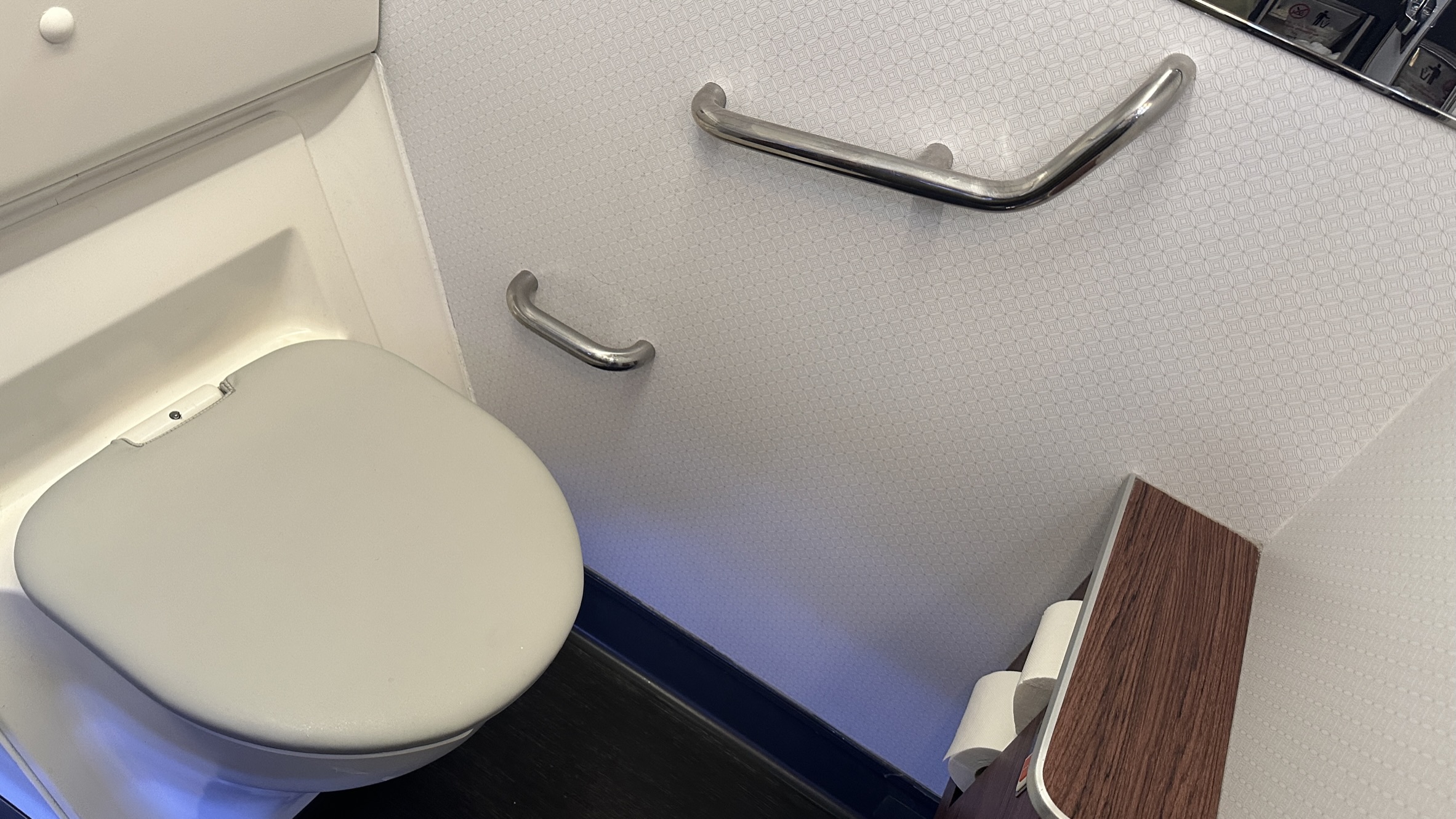Lavatory in the Qatar Airways QSuite Boeing 777-300ER