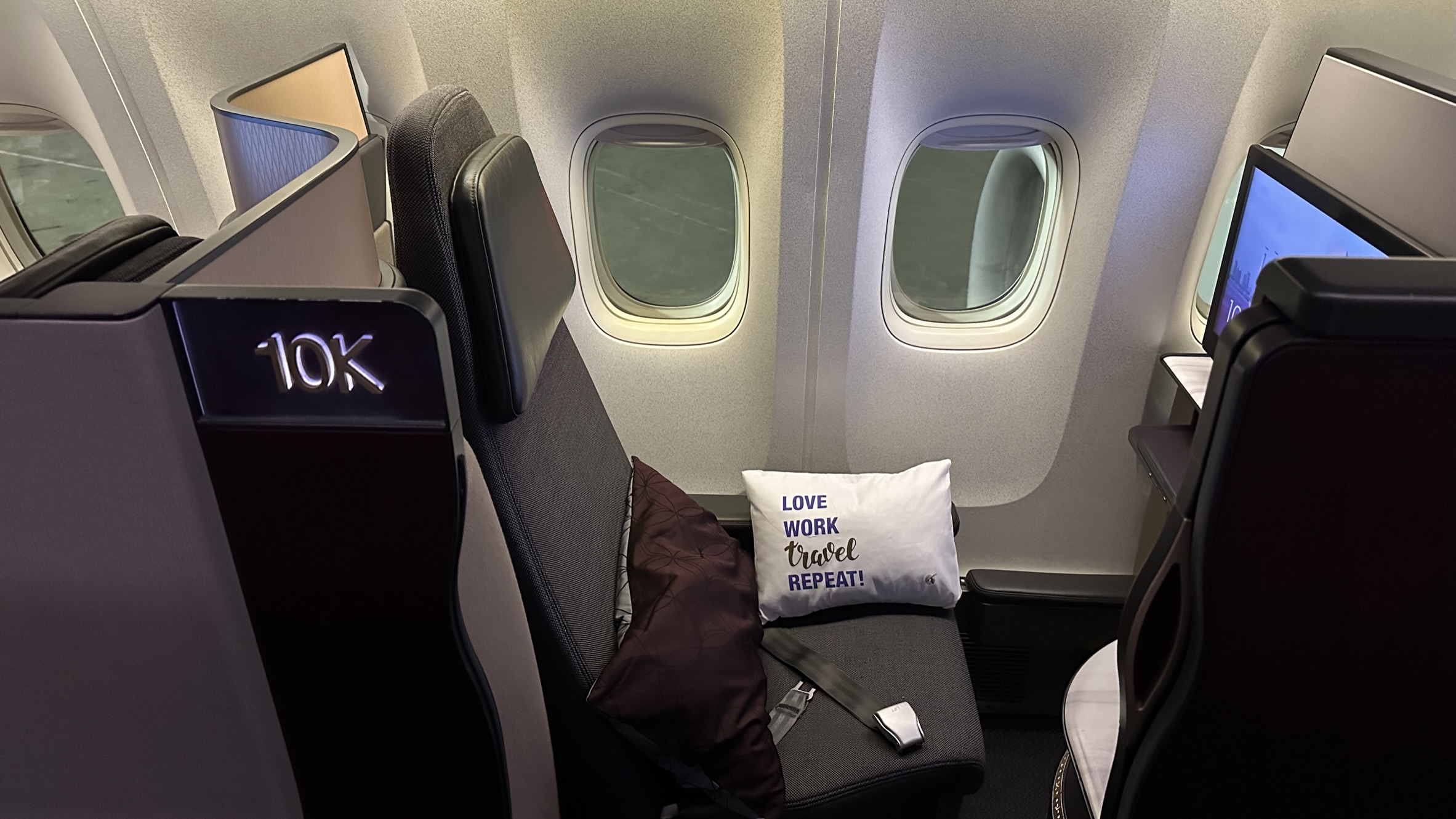 Qatar Airways QSuite - Unparalleled Luxury and Privacy