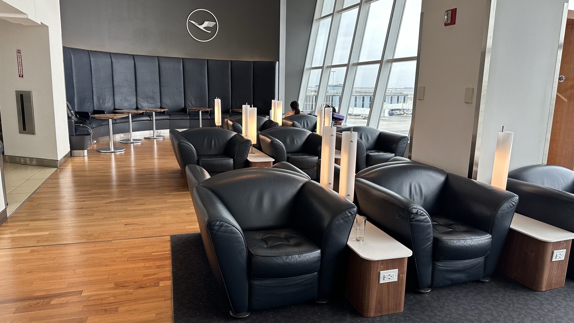 Lufthansa Lounge JFK seating area