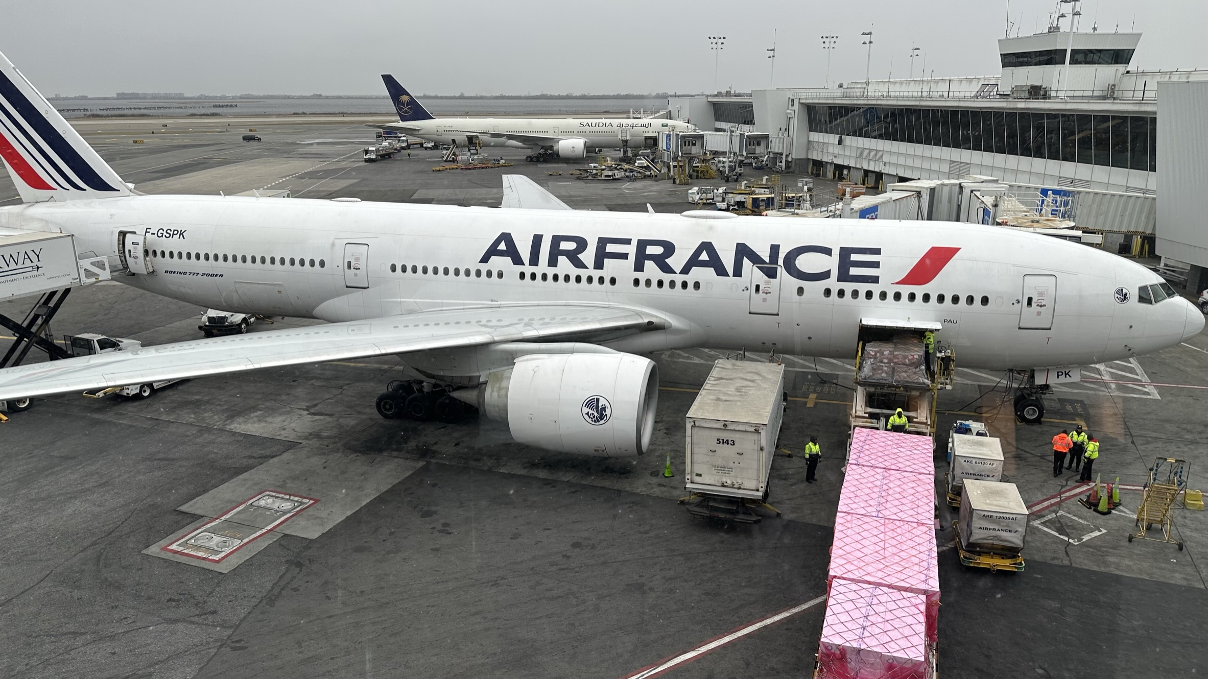 Views of apron at the Lufthansa Lounge JFK