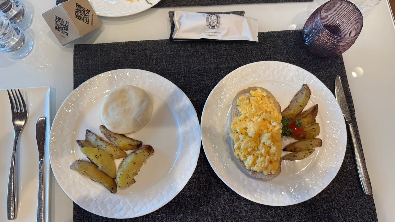 Breakfast at the Al Mourjan Lounge Doha