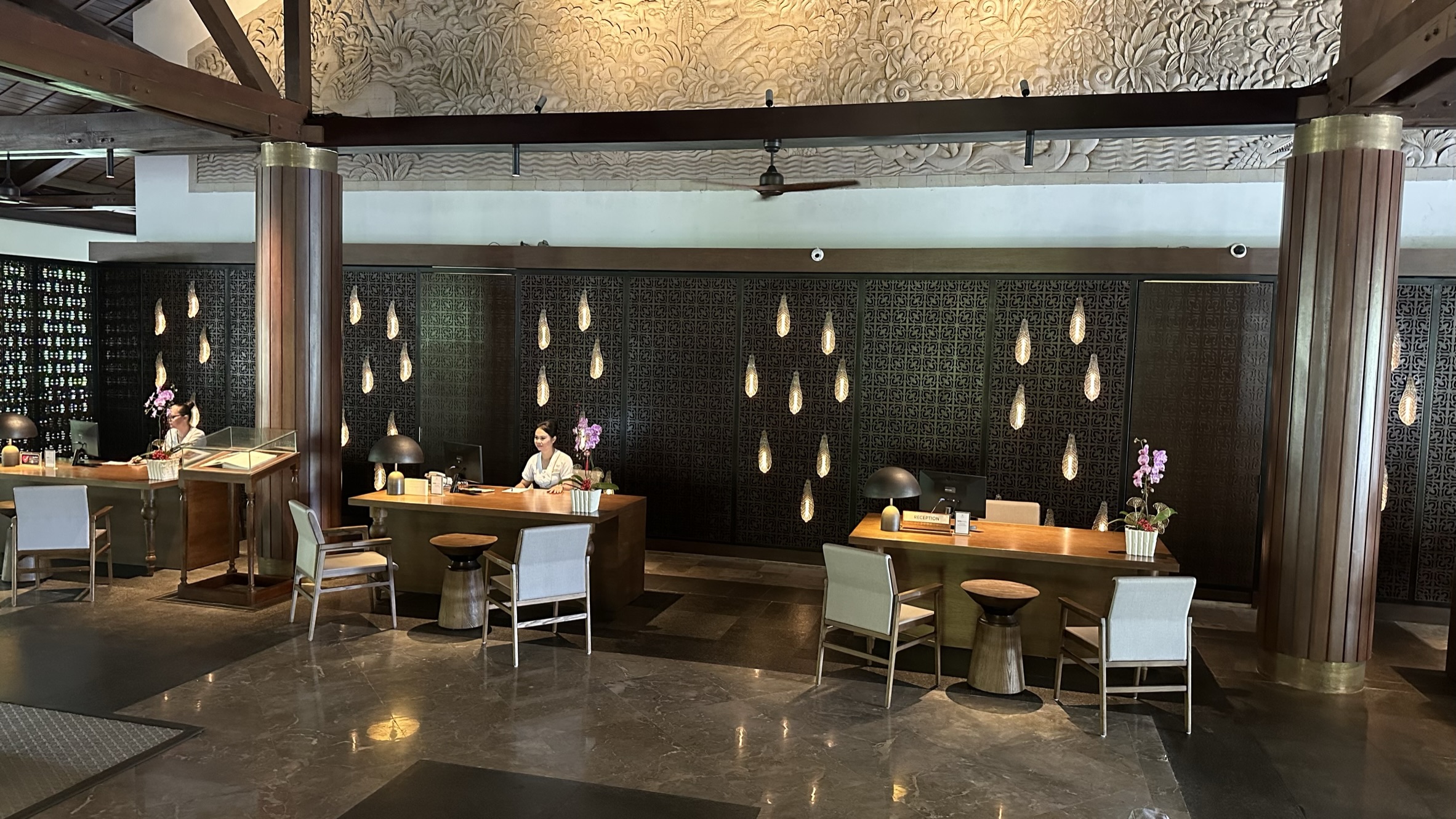 Check-in at the Laguna Resort & Spa, Bali