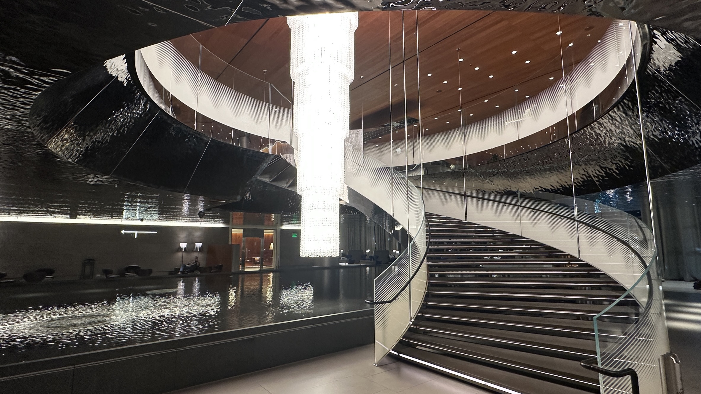 Chandelier and Fountain at the Al Mourjan Lounge Doha