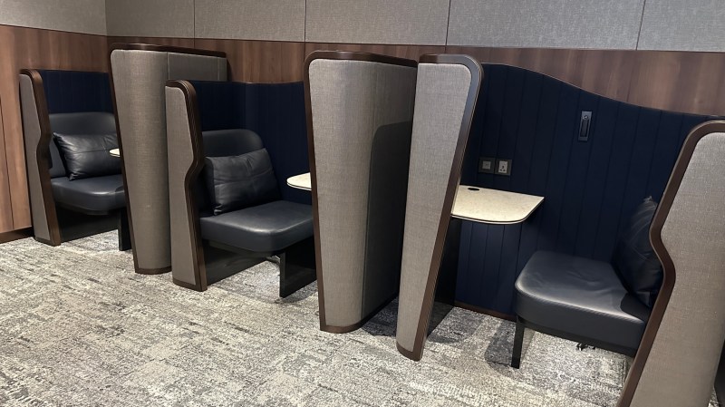 Seats with privacy