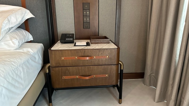 Bedroom amenities