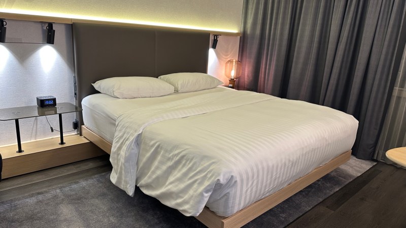 King Bed