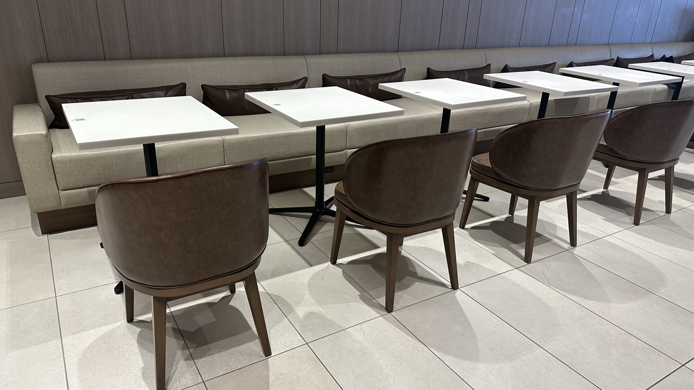 JAL First Class Lounge Tokyo Narita