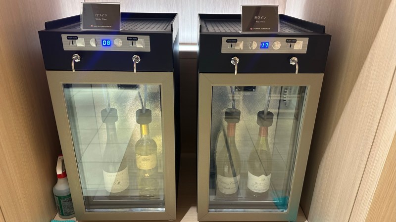 JAL First Class Lounge Tokyo Narita