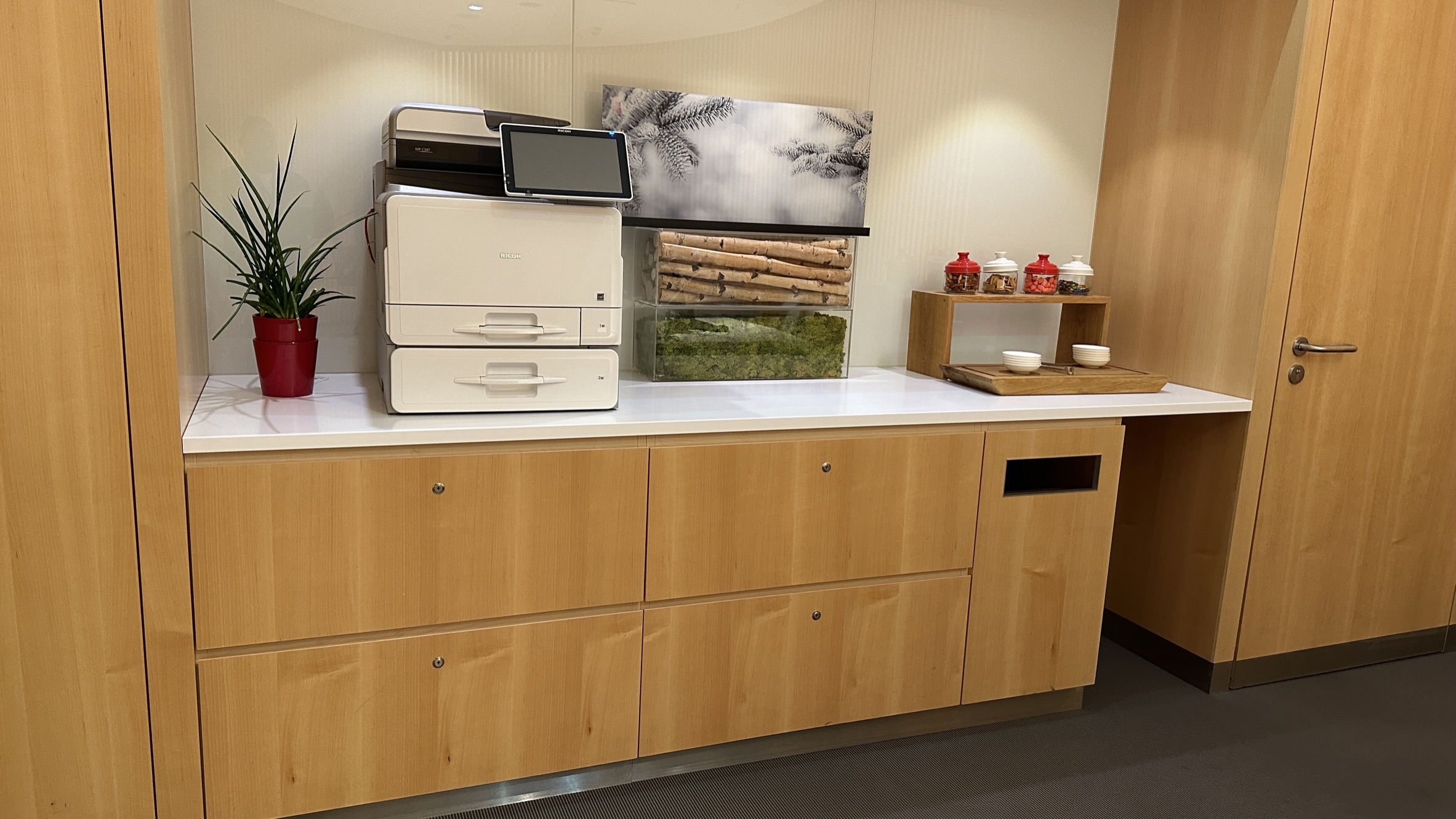 Business Center at the lounge