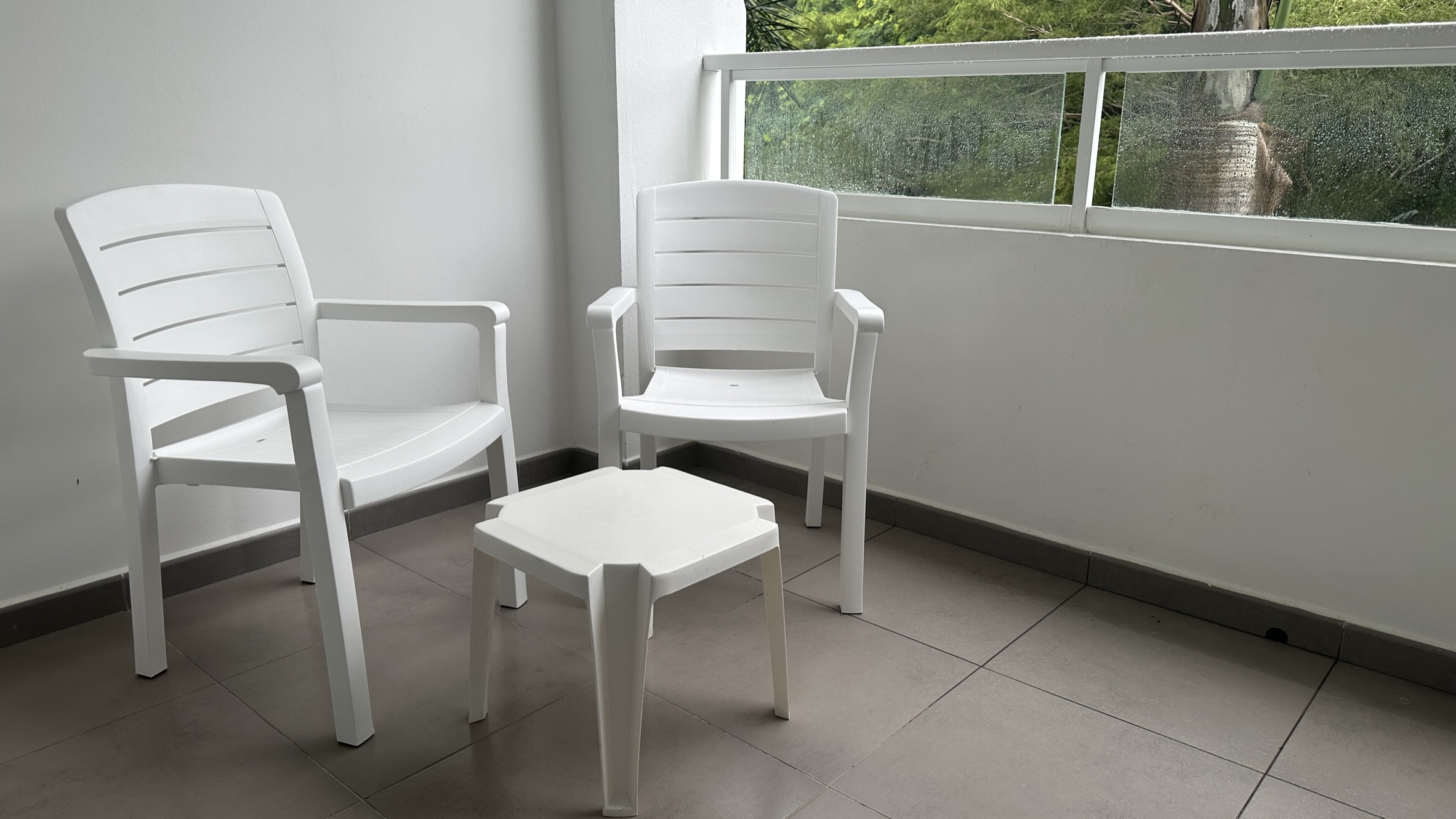Chairs and table in the Balcony