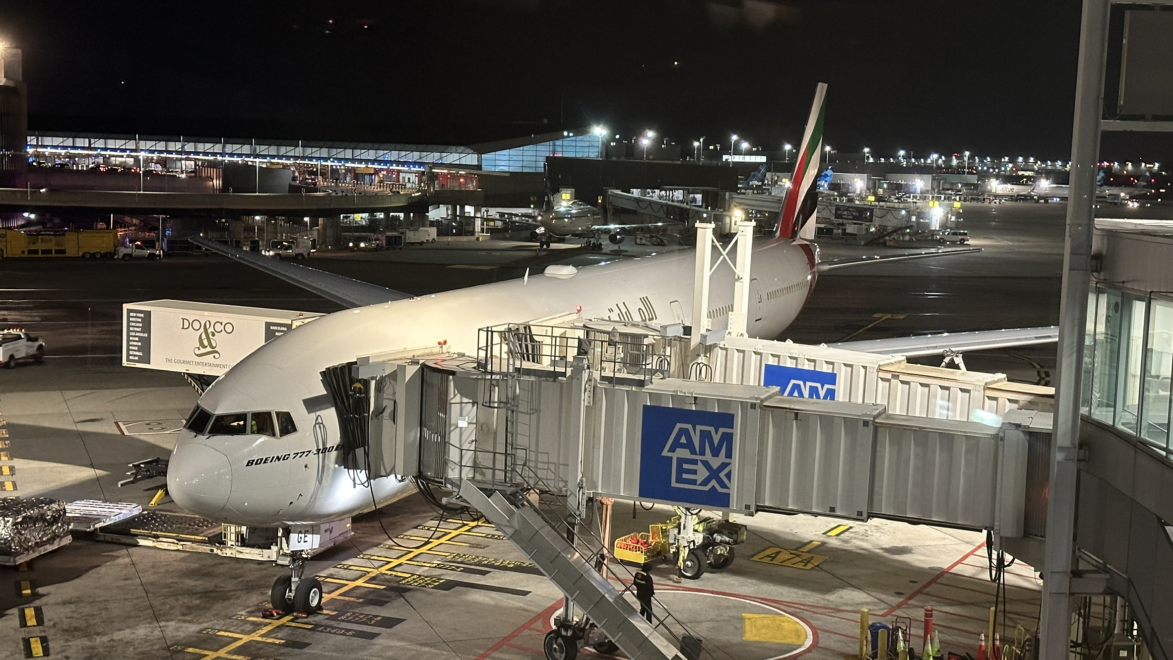 Panoramic views of the apron