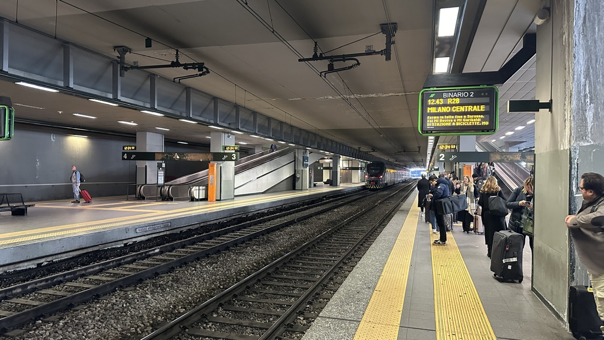 Milano Express train