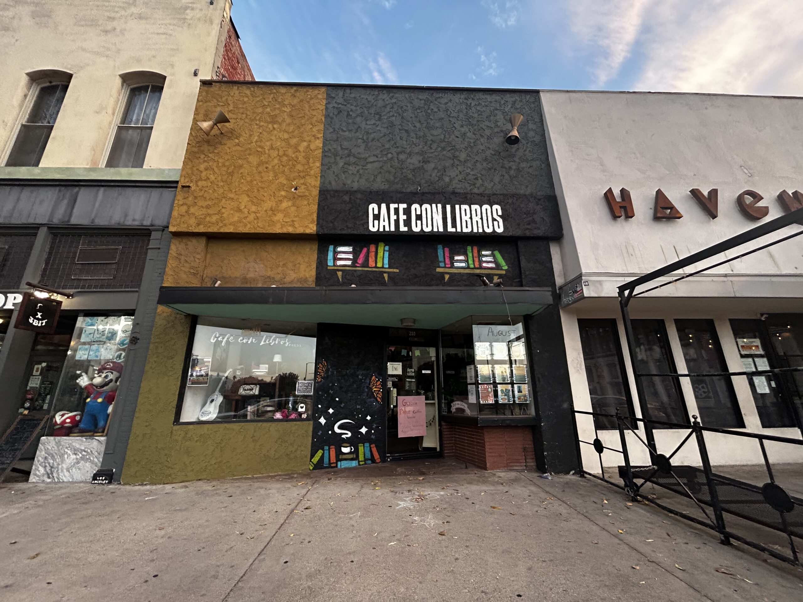 Finding culture belonging on shelves of Café con Libros