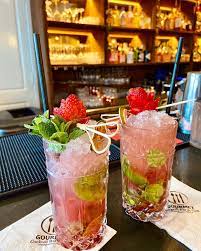 Gourmet Cocktail Bar & Grill