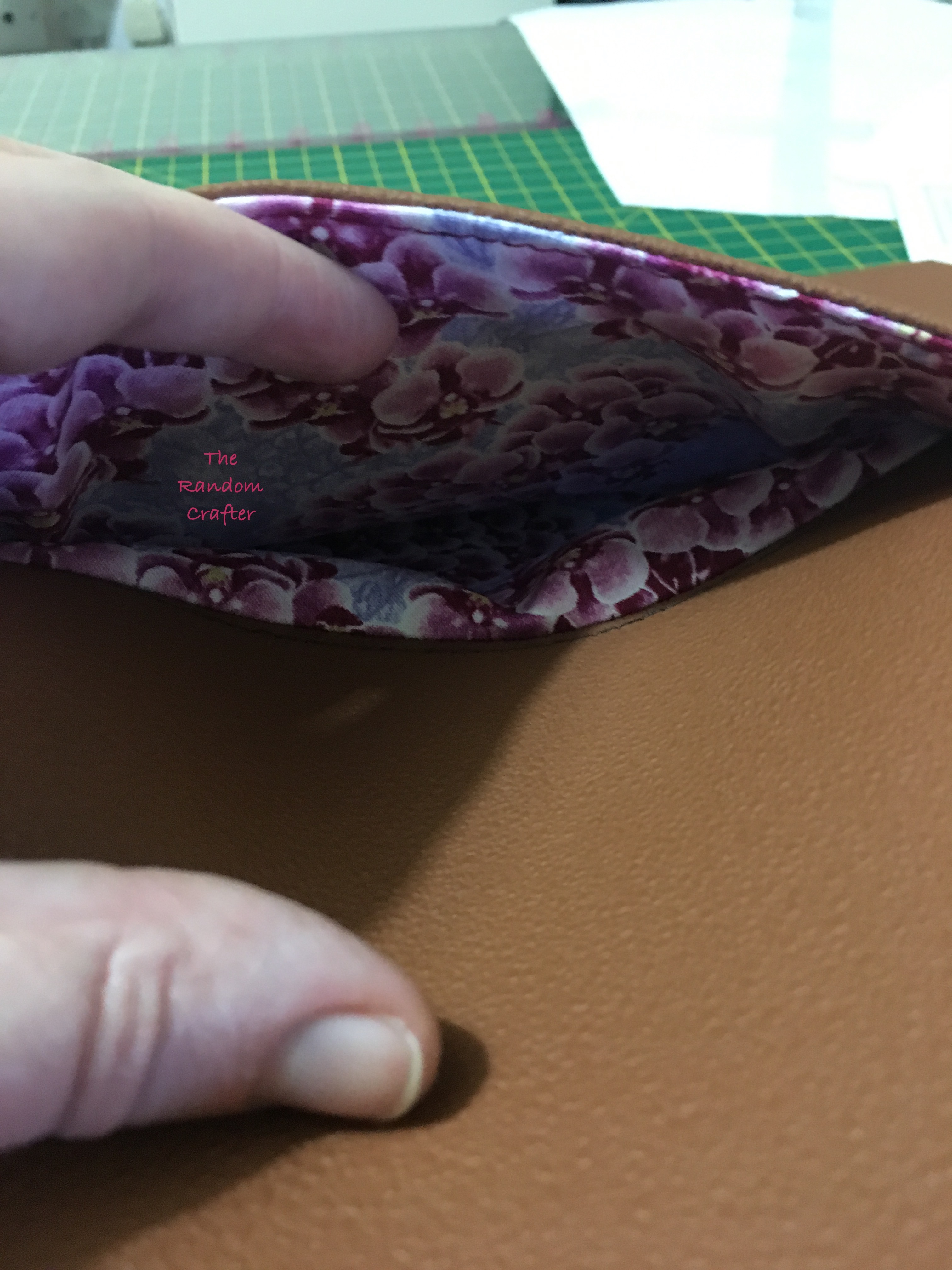 Peek-a-boo - Front Slip Pocket