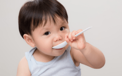 Child eating with spoon