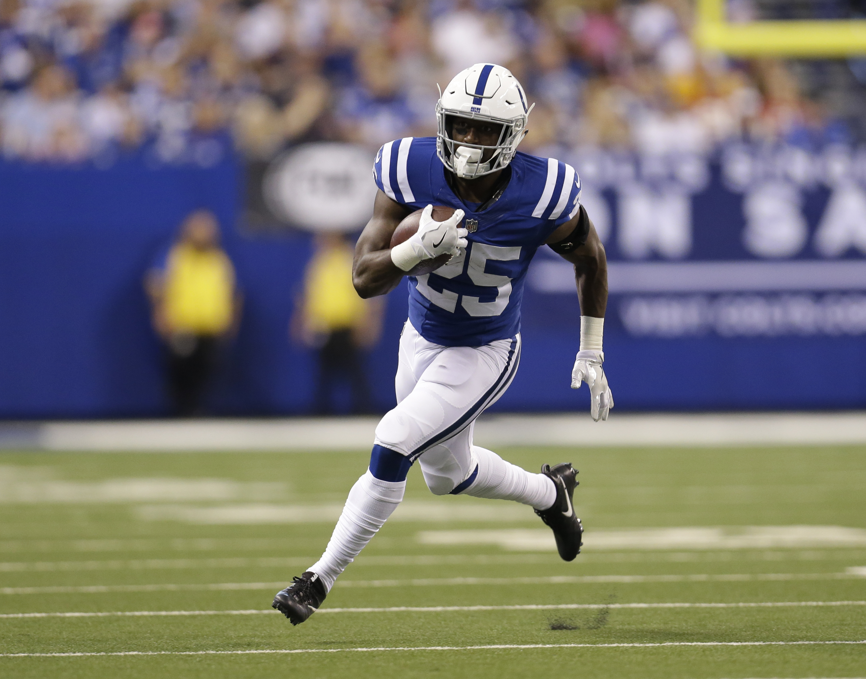 Indianapolis Colts' Marlon Mack runs during the second half of an NFL football game against the San Francisco 49ers, Sunday, Oct. 8, 2017, in Indianapolis. (AP Photo/AJ Mast)