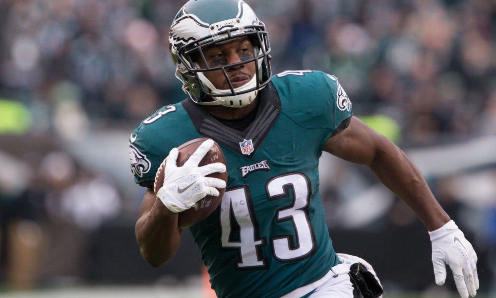 Nov 22, 2015; Philadelphia, PA, USA; Philadelphia Eagles running back Darren Sproles (43) catches a pass and runs for a touchdown against the Tampa Bay Buccaneers during the second quarter at Lincoln Financial Field. Mandatory Credit: Bill Streicher-USA TODAY Sports