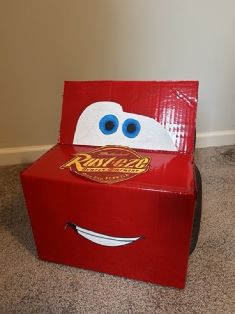 DIY Lightning McQueen Out of a Diaper Box
