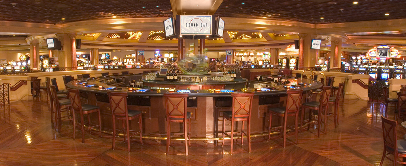 Exquisite white gowns, beautiful venues and long guest lists can jack up the price tag to epic proportions. Round Bar | Piano Bar Las Vegas | Rampart Casino