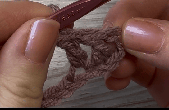 image of 2 finished double crochet stitches