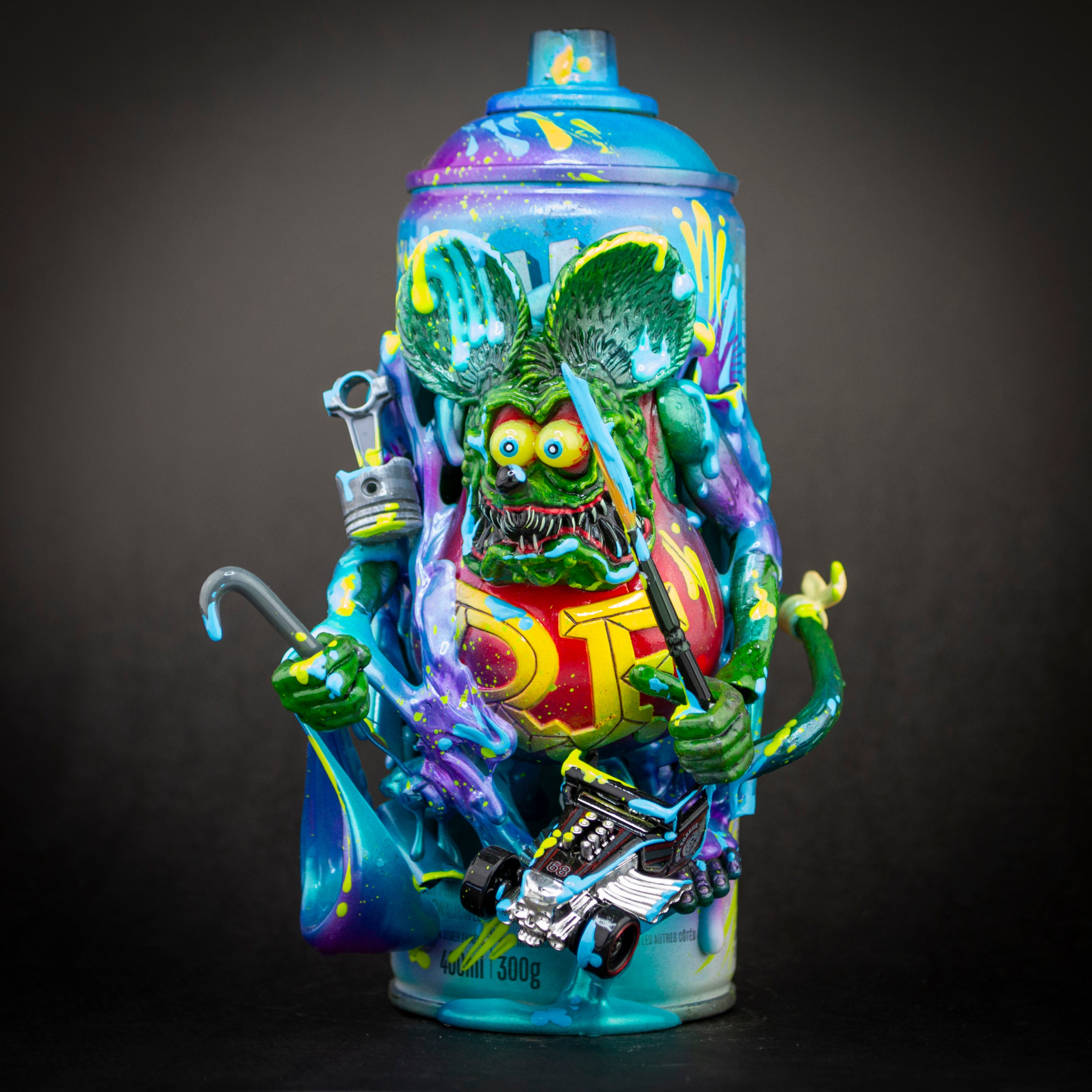 New School Graffiti: Artist and sculptor, Mr. Mars, takes broken