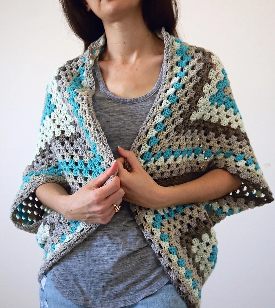 02/08/2020 · beginner crochet cocoon cardigan pattern. Continuous Granny Square Shrug Free Crochet Cocoon Cardigan Pattern The Snugglery