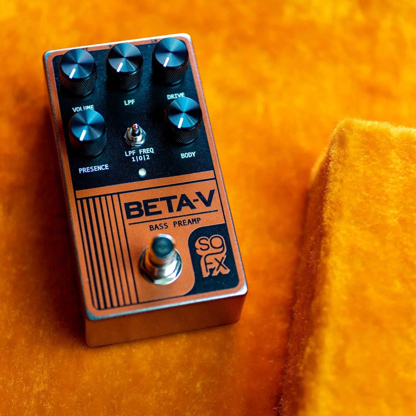 SolidGoldFX – Beta-V (Bass preamp) – The Sound Lab