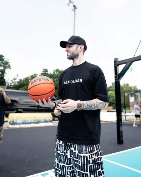 Source sports: nba trainer chris brickley inspires community by refurbishing hometown basketball