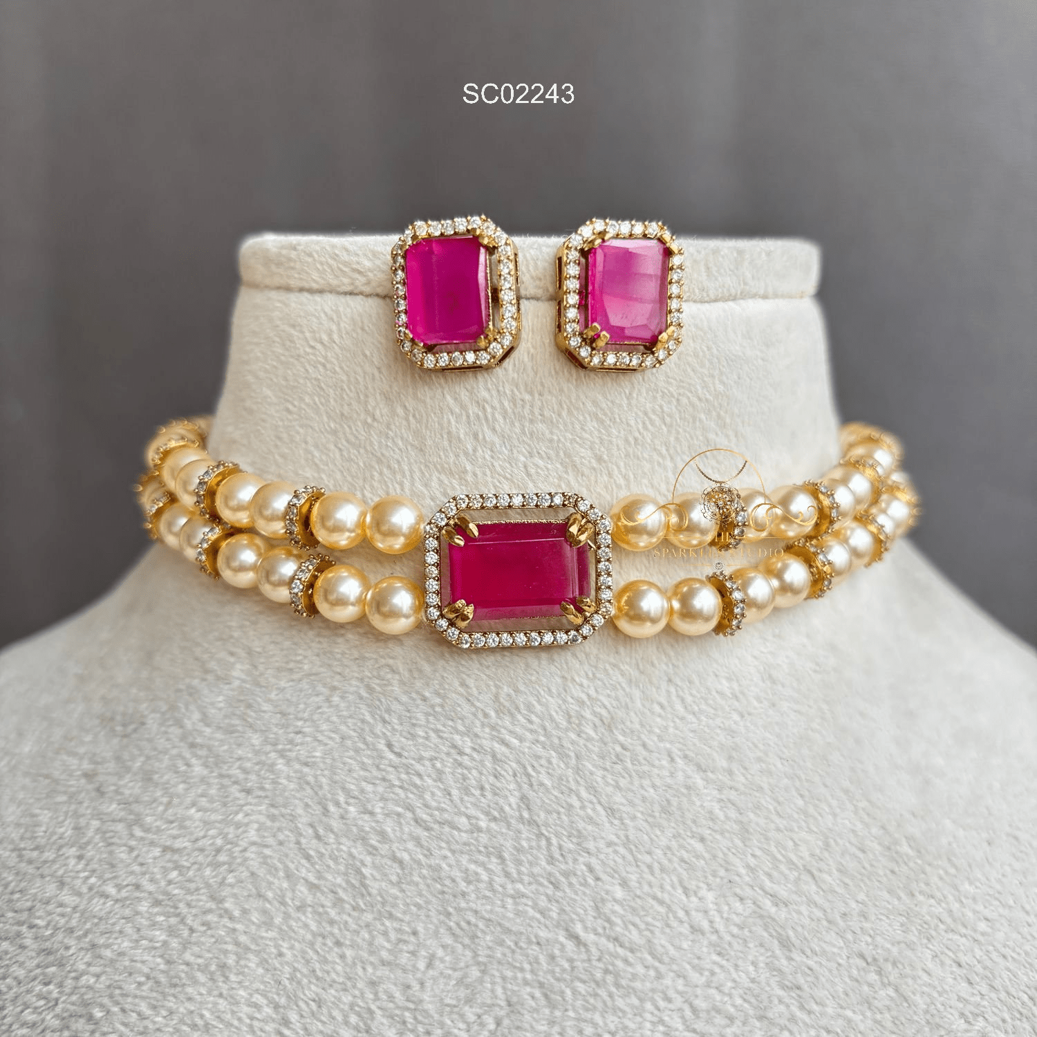 Swaroski Pearl Ruby Choker