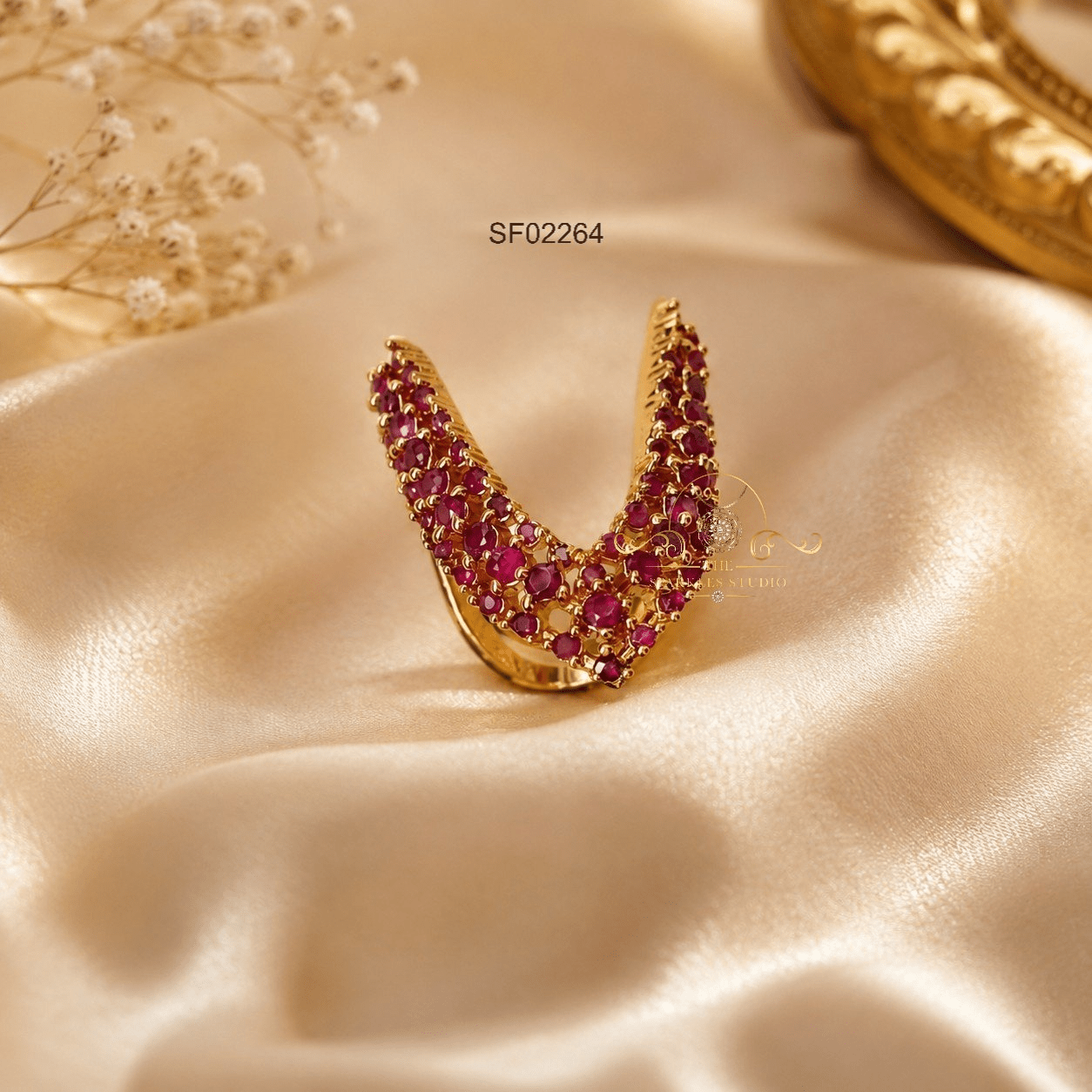 Unique Ruby Vanki Ring