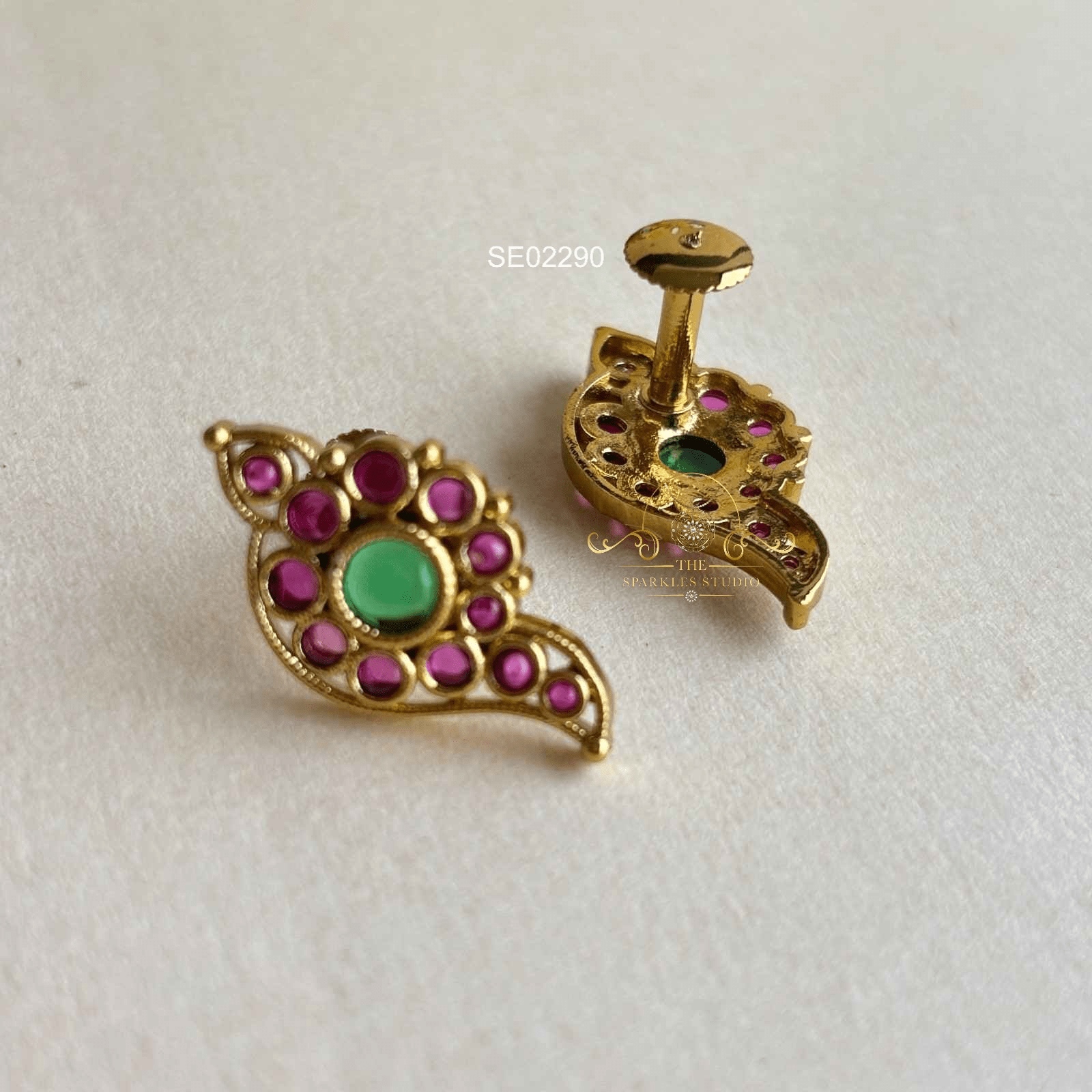 Sanku Screw Back Kemp Earrings