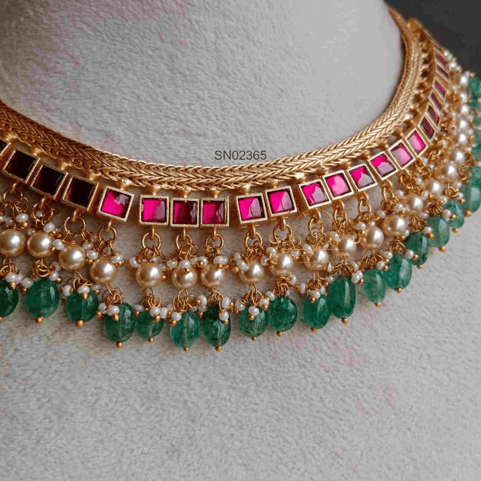 Jadau Kundan Necklace
