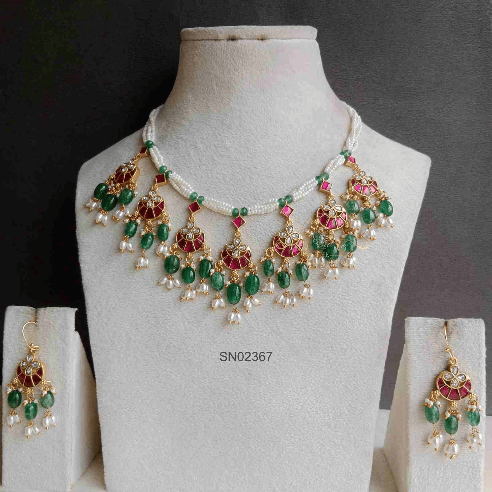 Pearl Necklace with Jadau Kundan Drops