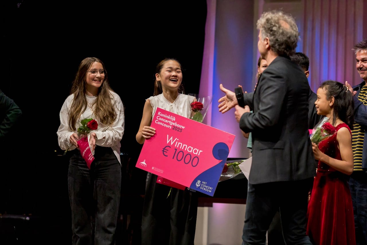 girl wins €1000 prize