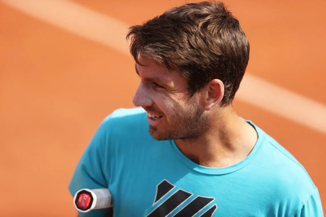 Cam Norrie shocks Carlos Alcaraz at the Paris Indoor Masters 1000 event