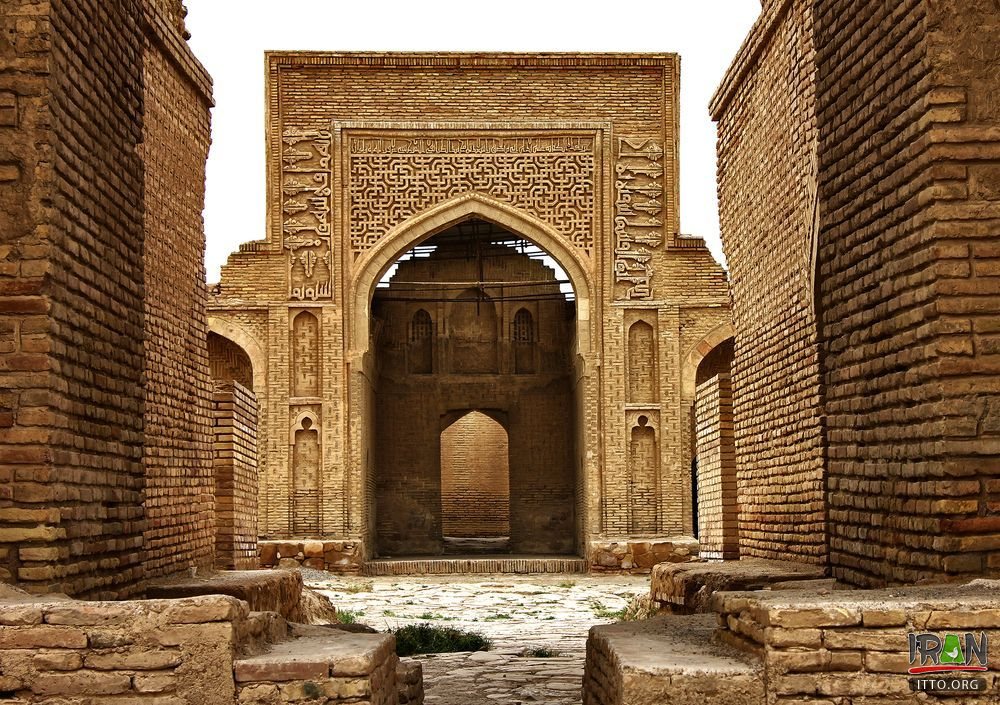 Mountains and Deserts Without End: Journeys along the Ancient Silk