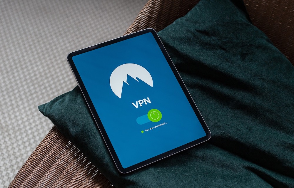 Do you need VPN on iOS? The reasons you must know