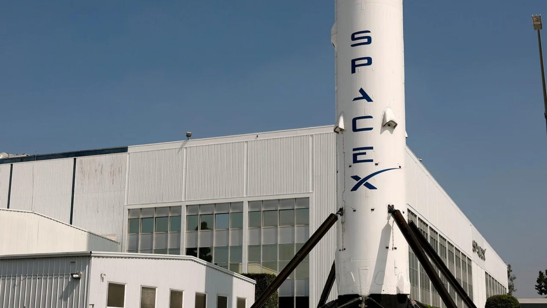 SpaceX earnings growth illustration