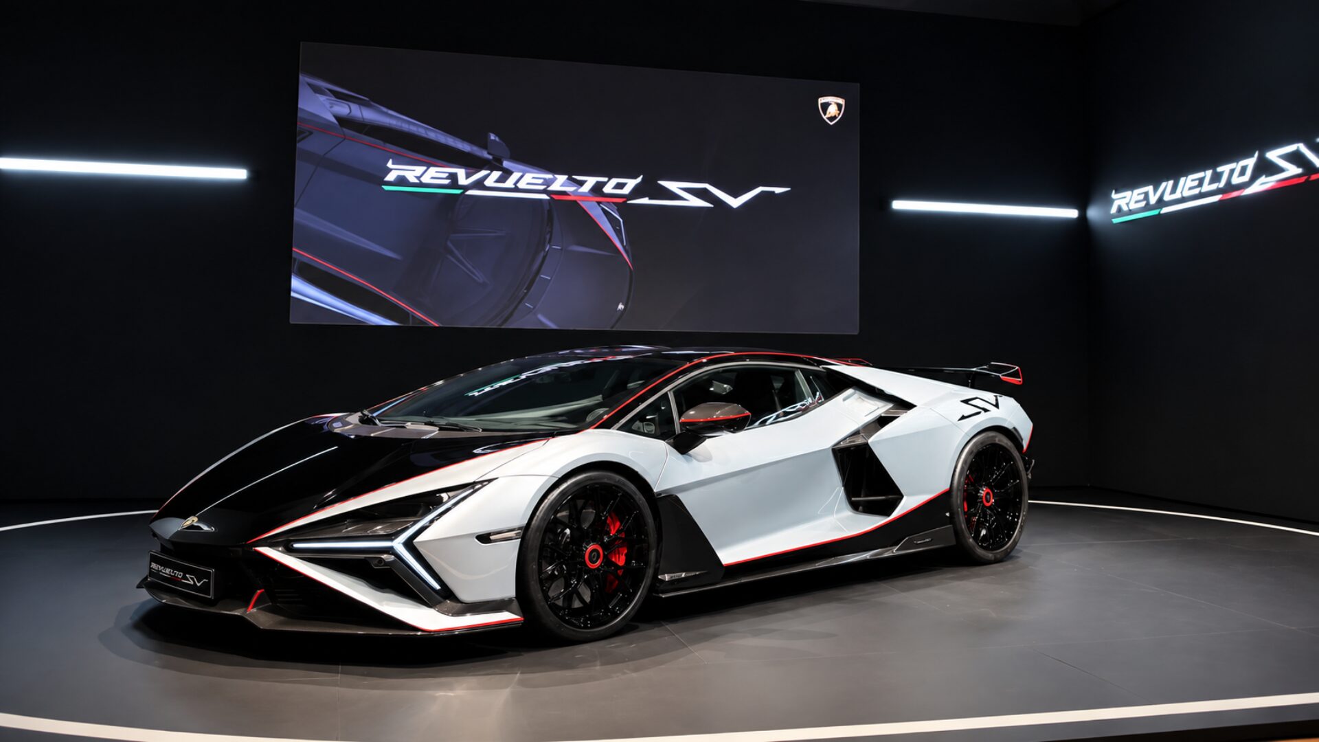 Lamborghini Revuelto SV hybrid supercar