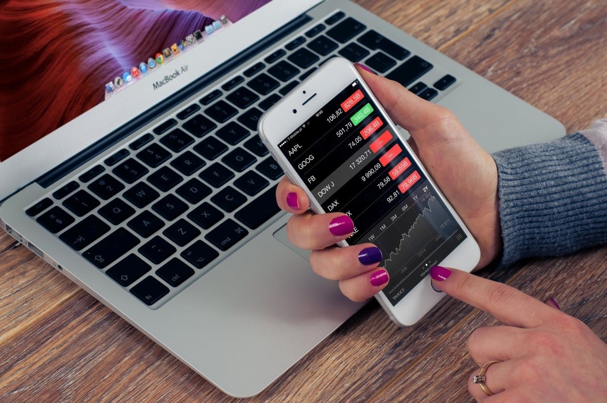 Can Smart Mobile Applications make Demat Accounts Better?