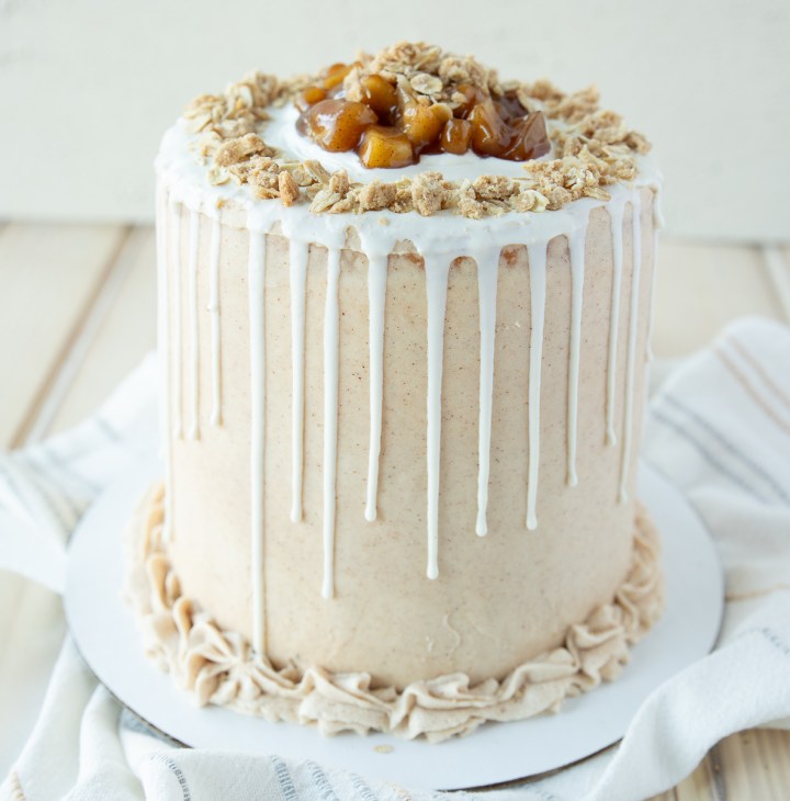 Apple Crisp Cake