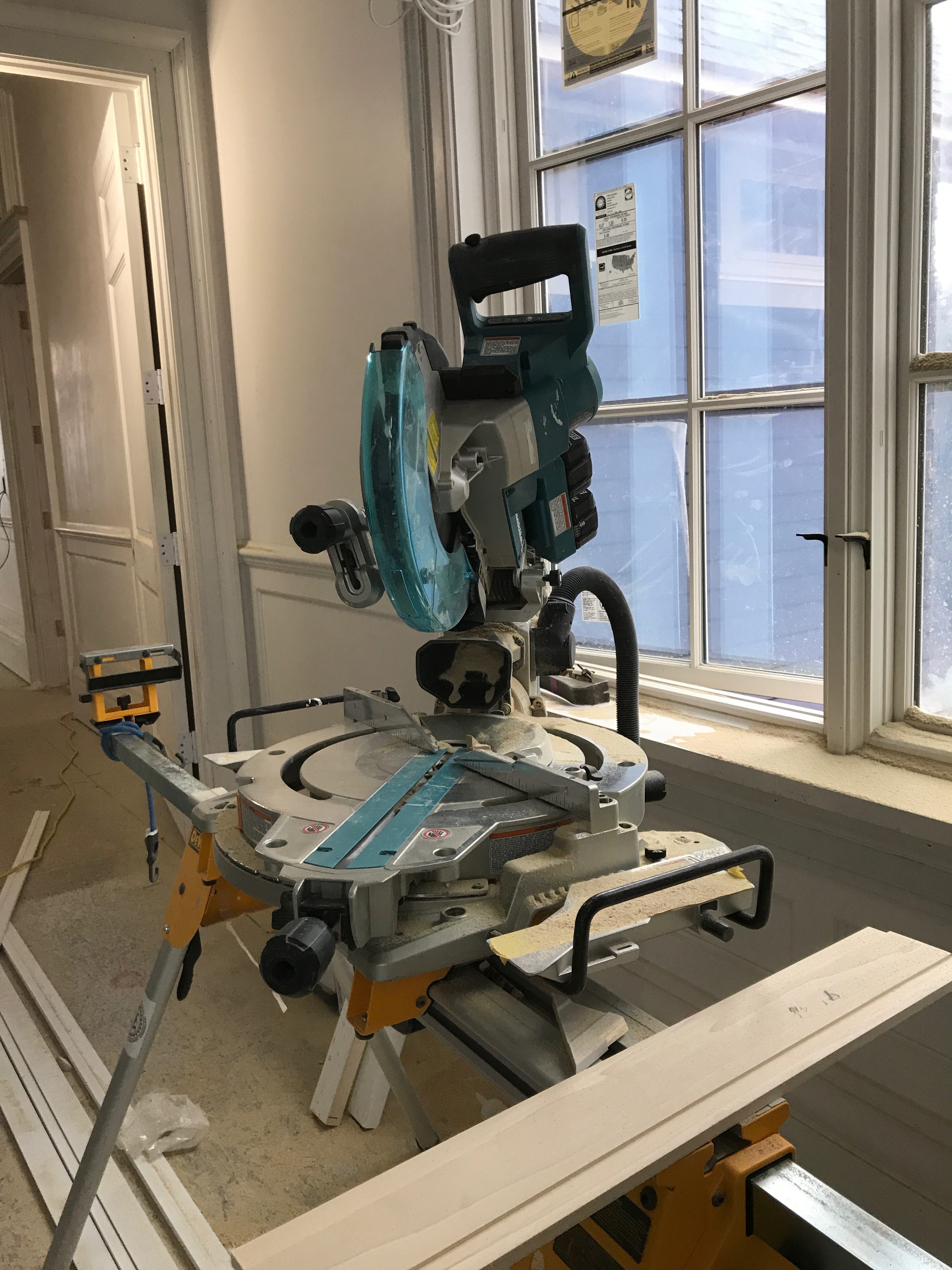 15.11.2021 · best miter saw deals: Makita 10" Sliding Compound Miter saw - The Tool Pig