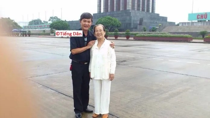 Vũ Tất Trung in front of the Hồ Chí Minh Mausoleum. Photo: Tiếng Dân newspaper.