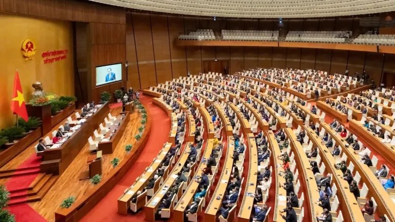 Việt Nam National Assembly to Meet in August Special Session, Pass New Land Law in October