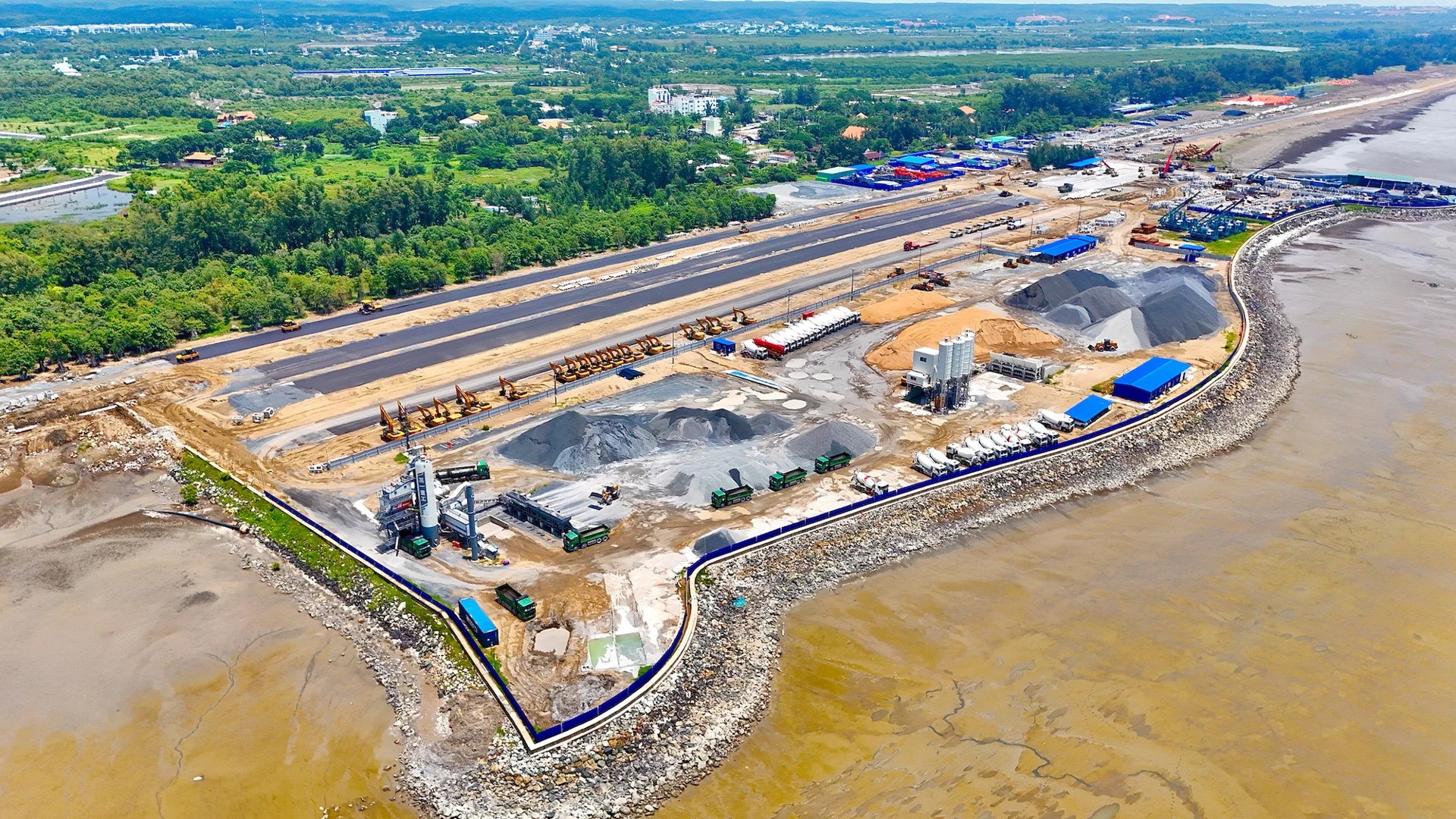 The Vinhomes Cần Giờ coastal reclamation project in Hồ Chí Minh City. Photo credit: MinhTú/Vietnam Finance.
